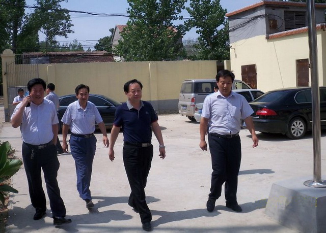 董忠堂书记到郓城县郭屯镇调研指导"第一书记"工作