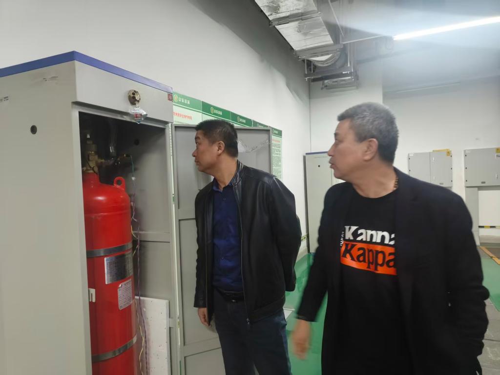 88833638935fdba45876fbe8b0334c74